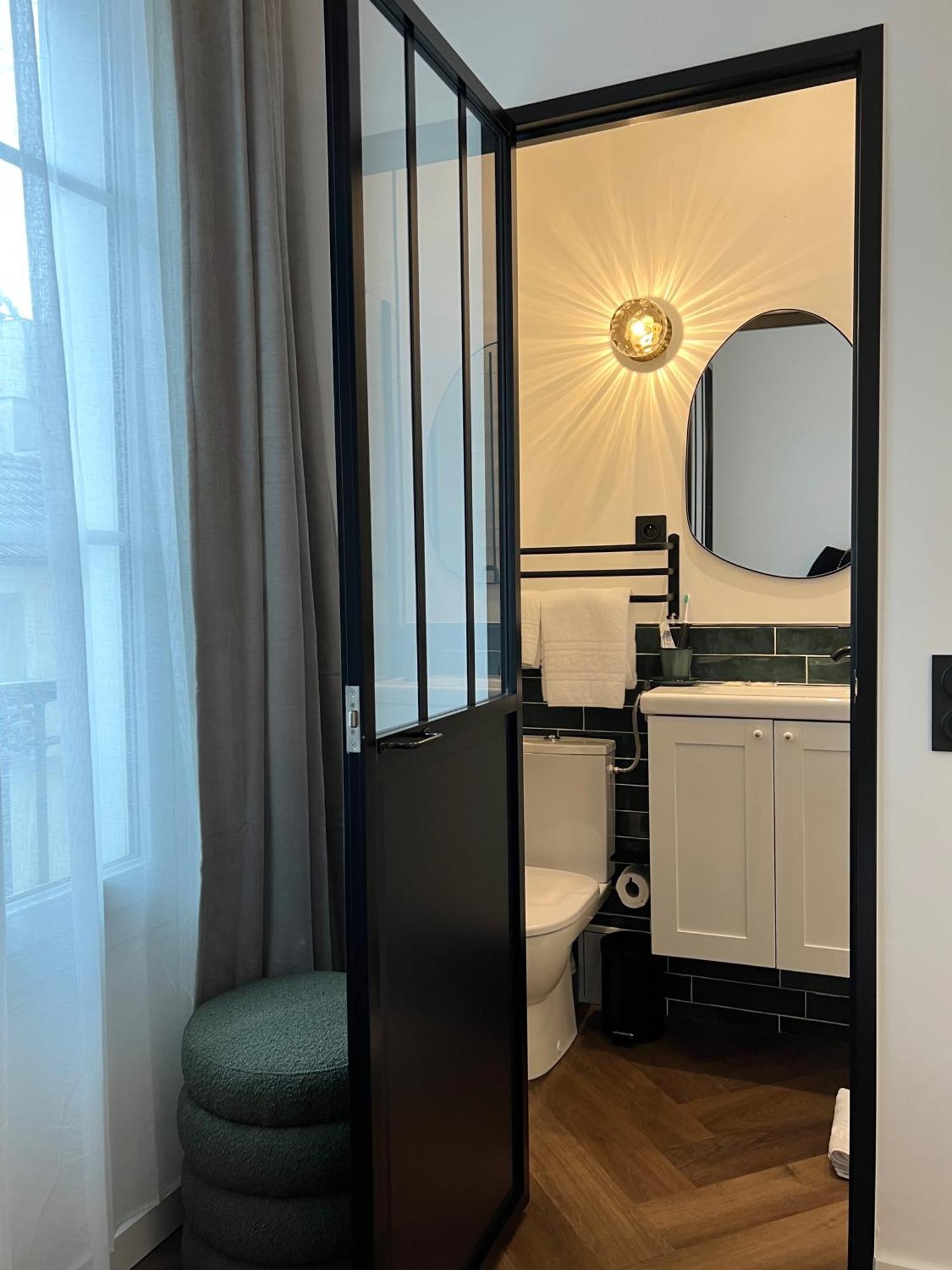 Single Room,1301430199:JPEG